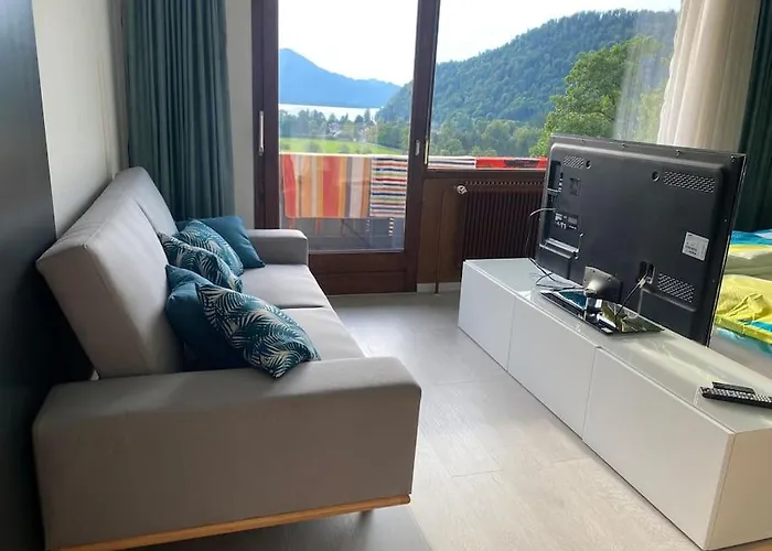 Schoene Mit Wolfgangseeblick * Strobl