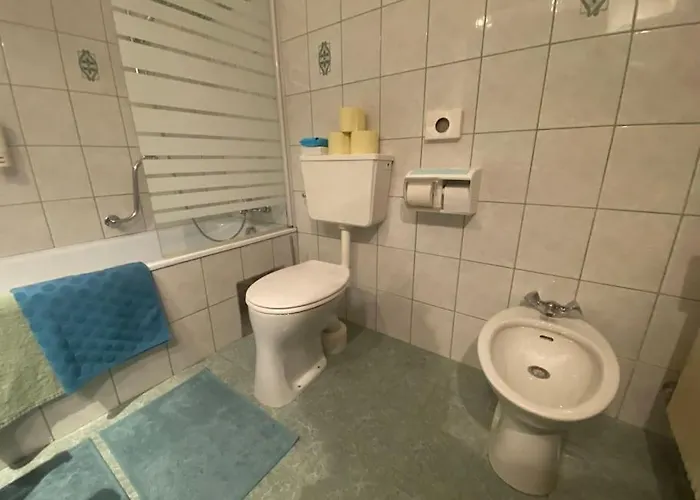 Schoene Mit Wolfgangseeblick * Strobl